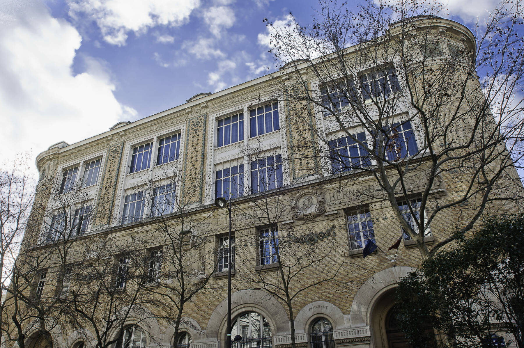 Façade de l'école Duperré (1)